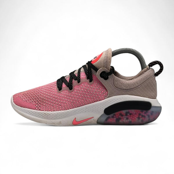 NIKE JOYRIDE FLYKNIT