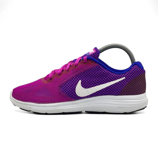 NIKE REVOLUTION 3