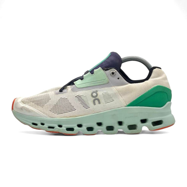 ON CLOUD CLOUDSTRATUS